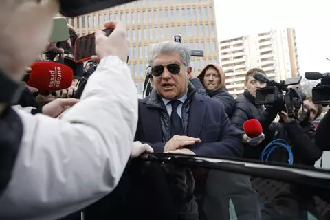 لابورتا يشعل كلاسيكو الانتخابات.. هجوم ناري على مدريد وتحذير من "كارثة" فونت